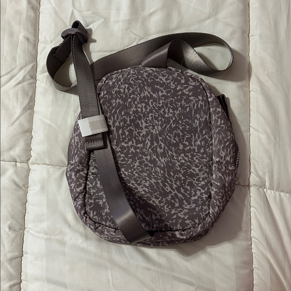 Danskin Patterned Gray Mini Backpack - Picture 5 of 6
